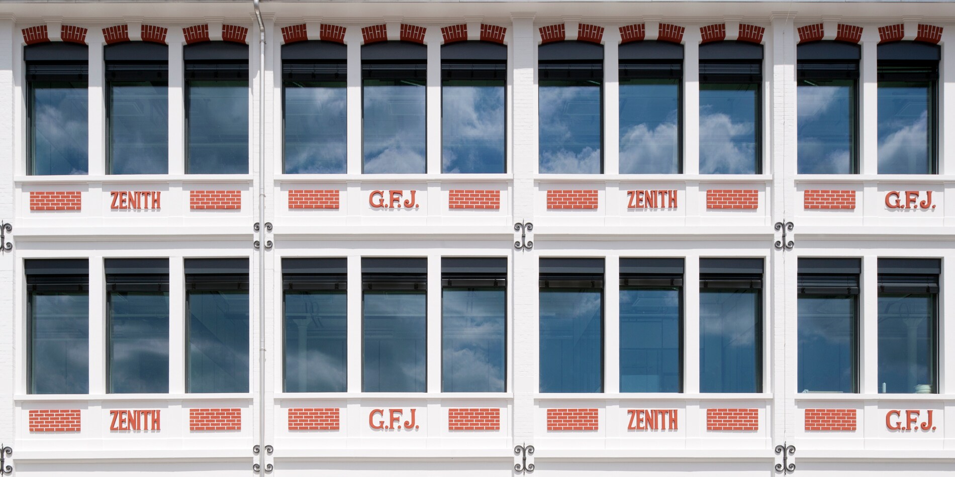 Zenith branch of lvmh swiss manufactures sa hotsell